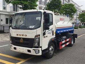 Xe bồn (xi téc) chở dầu Diesel 5 khối Howo có bộ đếm cấp lẻ