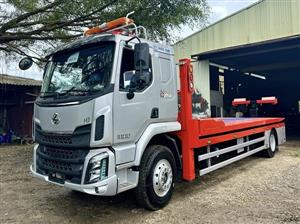 Xe cứu hộ giao thông Chenglong 7 tấn sàn trượt