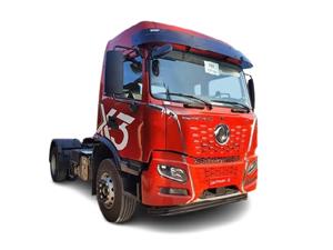 Xe đầu kéo Dongfeng X3 1 cầu máy 290HP