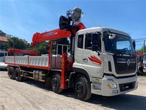Xe tải cẩu Dongfeng 4 chân gắn Kanglim 12 tấn KS2825