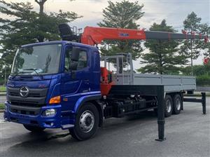 Xe tải cẩu Hino 3 chân gắn Kanglim 8 tấn KS2056